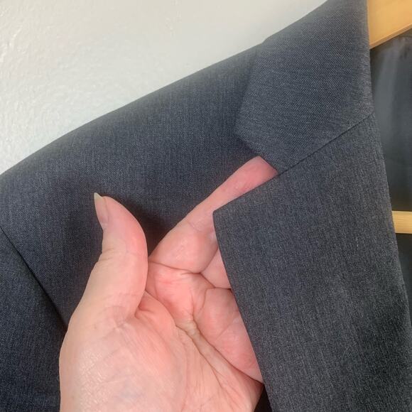 Van Heusen Size 44L Men's Sport Coat Blazer Jacket Dark Gray Work Travel - Picture 3 of 7